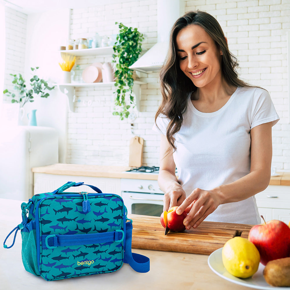 bentgo-kids-prints-lunch-box-and-lunch-bag-i5 BGPTBDL1-SHK-11.jpg